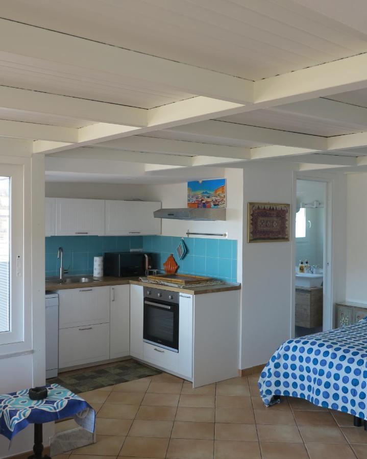 Bonbonniere In Chiaia District Apartment Наполи Екстериор снимка