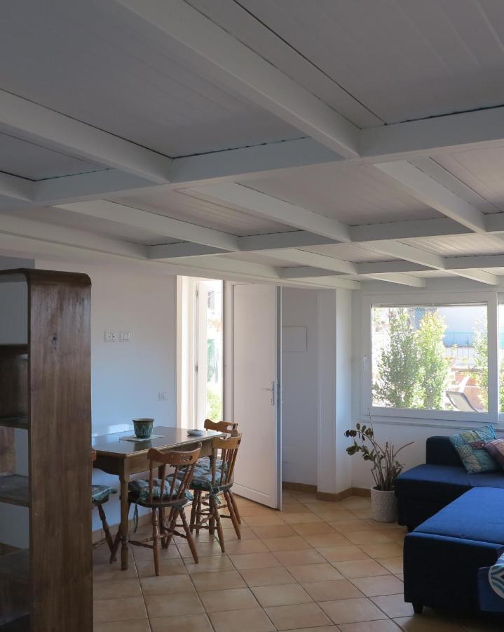 Bonbonniere In Chiaia District Apartment Наполи Екстериор снимка